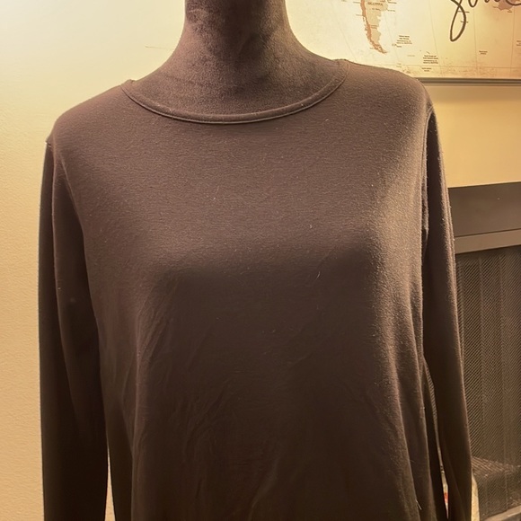 Pebble and Stone Black Top - Picture 3 of 13